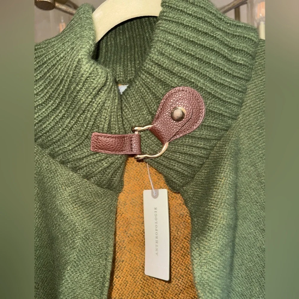 New ANTHROPOLOGIE GREEN SWEATER PONCHO FUNNEL NECK LEATHER TRIM FRINGE CAPE - Picture 7 of 10